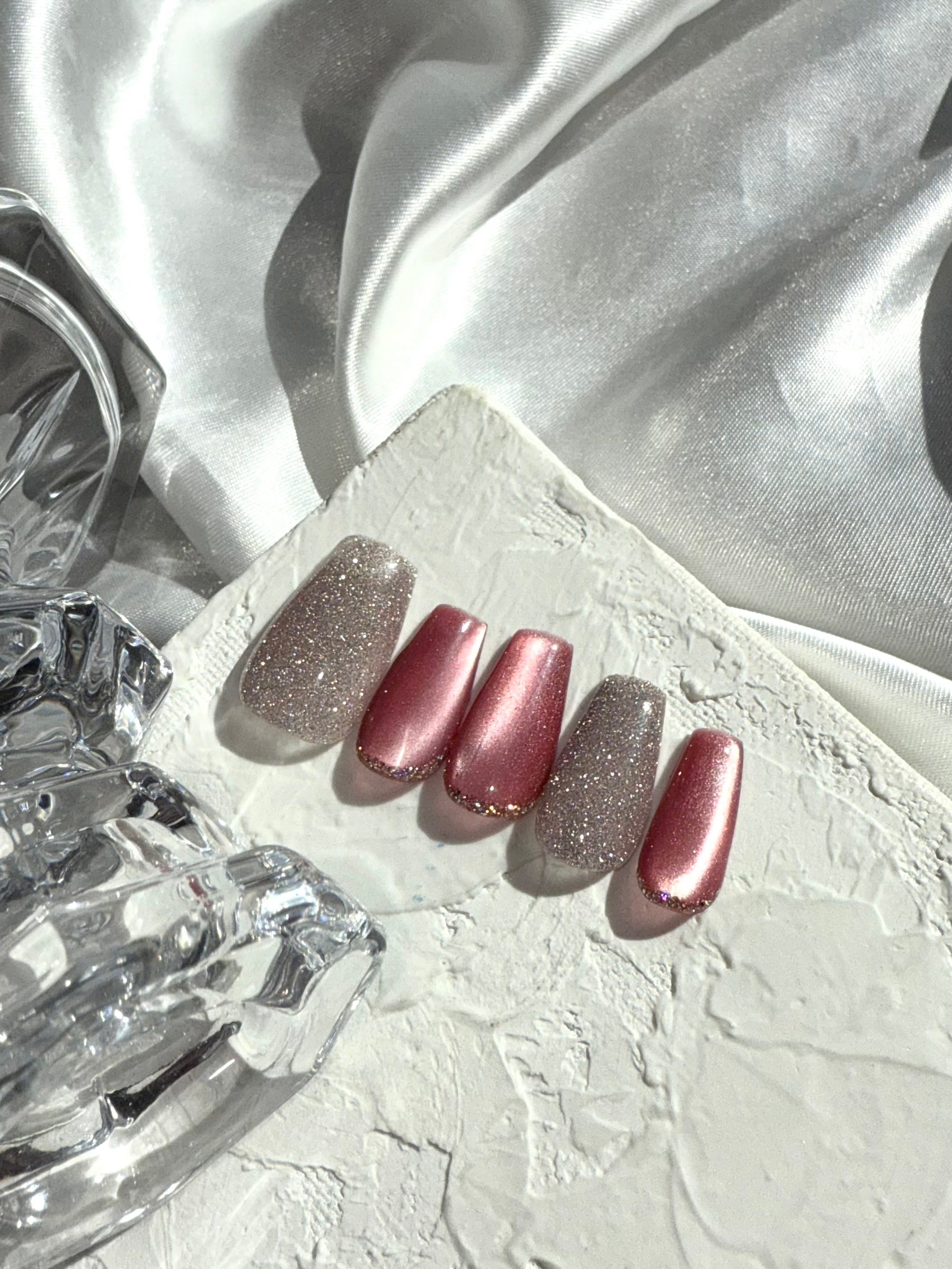 【NEW】ライト/水光/マグネットネイル/シンプルネイル/フラッシュネイル/グリッター/ナチュラル/ショートネイル/ミディアムバレリーナ/ミディアムアーモンド/ネイルチップ