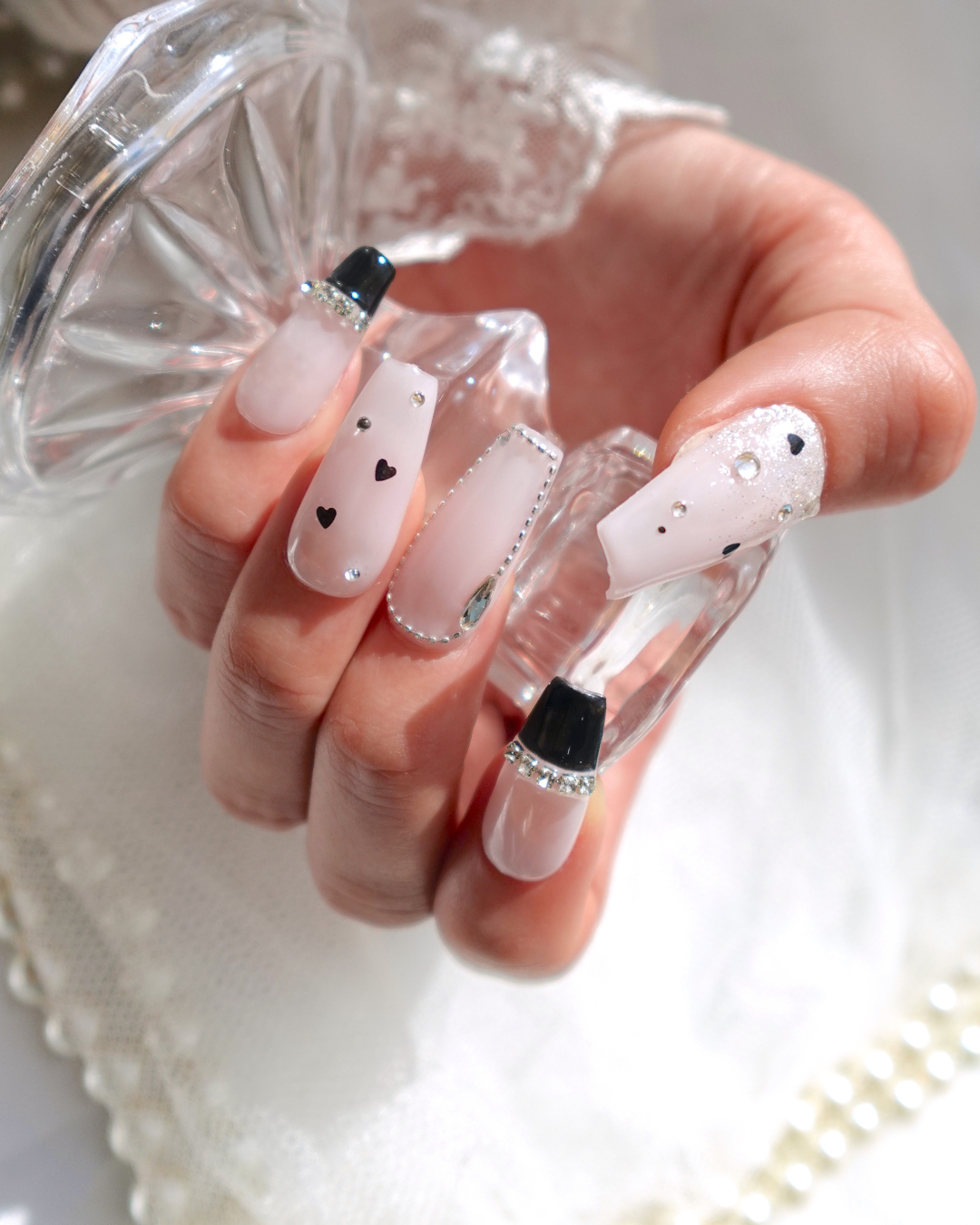 NEW】ガーリーベーシック/キラキラ/フレンチガーリー/ピンクネイル NEW】ガーリーベーシック/キラキラ/フレンチガーリー/ピンクネイル